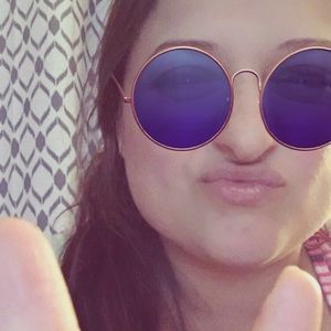 Meet your Posher, Kalyn